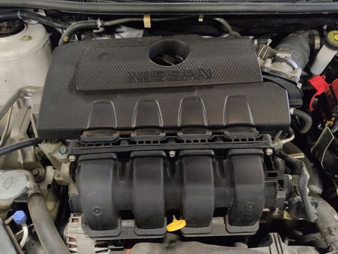 Used 2018 Nissan Sentra SV FWD image 30