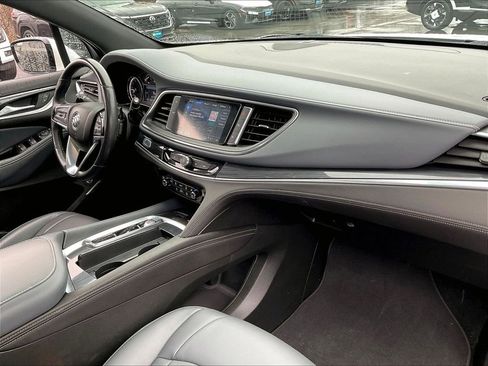 Used 2024 Buick Enclave Essence w/ Experience Buick Package image 13