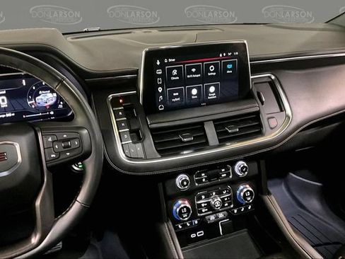 Used 2023 GMC Yukon XL AT4 w/ AT4 Premium Plus Package AWD/4WD image 30