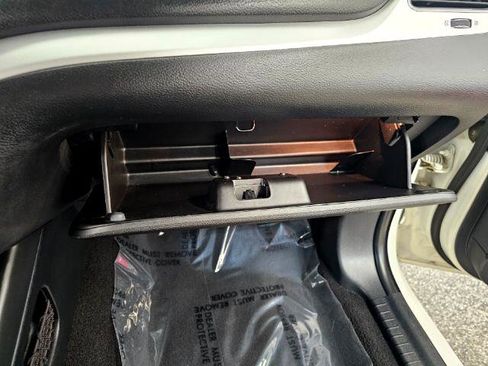 Used 2018 Dodge Journey SE image 21