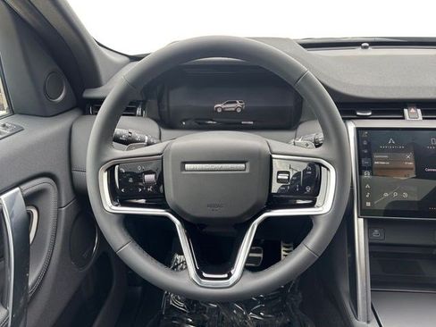 Used 2025 Land Rover Discovery Sport Dynamic SE AWD/4WD image 13