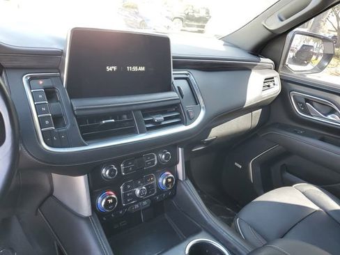 Used 2021 GMC Yukon XL SLT w/ SLT Premium Package image 25