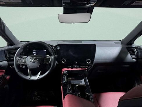 Used 2022 Lexus NX 250 image 9