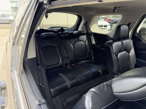 Used 2025 Honda Pilot EX-L image 18