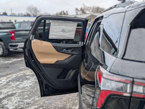 New 2026 Chevrolet Equinox ACTIV w/ Convenience Package III image 28