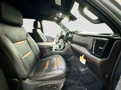 Used 2025 GMC Sierra 1500 AT4 AWD/4WD image 34