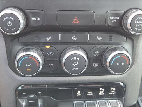 Used 2020 RAM 1500 Big Horn AWD/4WD image 33