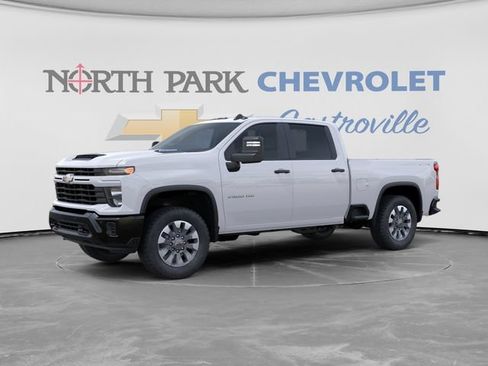 New 2026 Chevrolet Silverado 2500 Custom w/ Custom Value Package AWD/4WD image 2