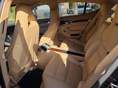Used 2011 Porsche Panamera S image 7