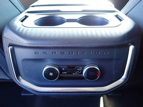 Used 2025 Ford Expedition Max Active image 21