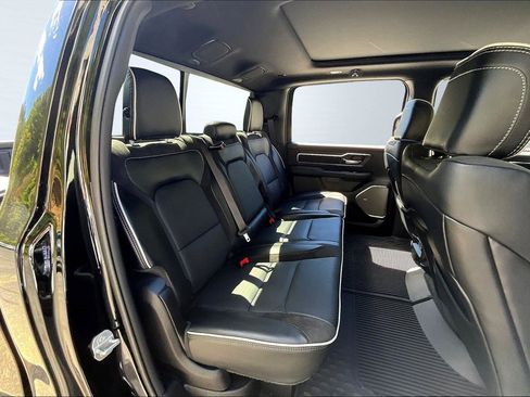 New 2026 RAM 1500 Laramie AWD/4WD image 9
