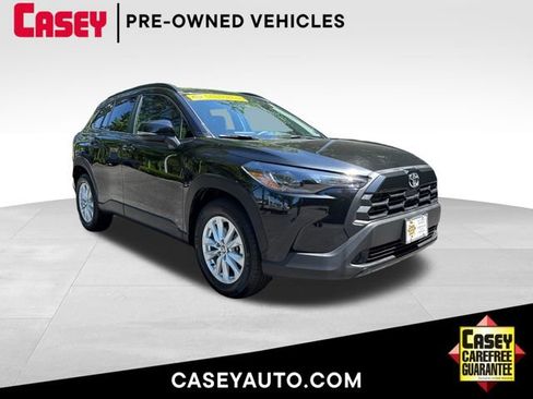 Used 2026 Toyota Corolla Cross LE FWD image 1