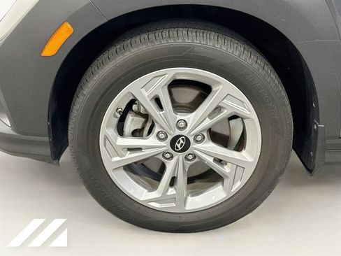Used 2023 Hyundai Kona SEL w/ Cargo Package AWD/4WD image 31
