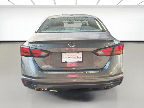 Used 2020 Nissan Altima 2.5 SL FWD image 5