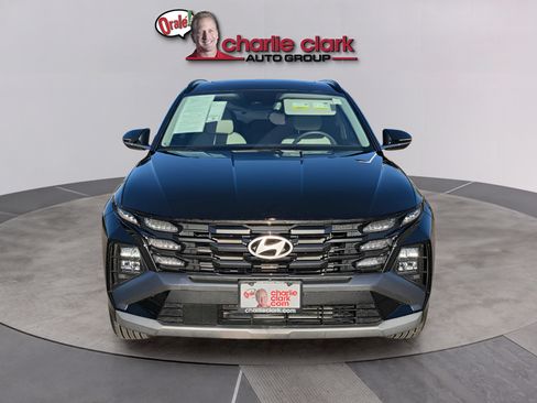 Used 2025 Hyundai Tucson SEL FWD image 8
