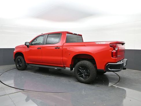 Used 2019 Chevrolet Silverado 1500 Custom Trail Boss w/ Custom Convenience Package image 5