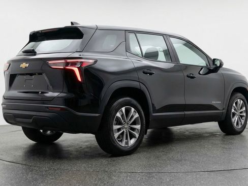 Used 2025 Chevrolet Equinox LT image 9