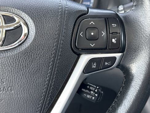 Used 2020 Toyota Sienna XLE Premium image 26