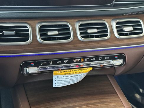 New 2026 Mercedes-Benz GLS 450 4MATIC image 18