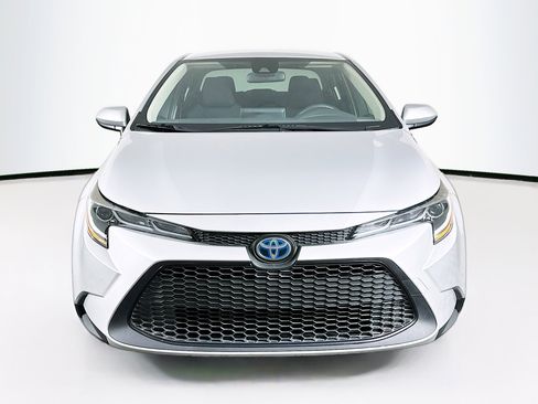 Used 2021 Toyota Corolla LE w/ Carpet Mat Package (TMS) FWD image 2