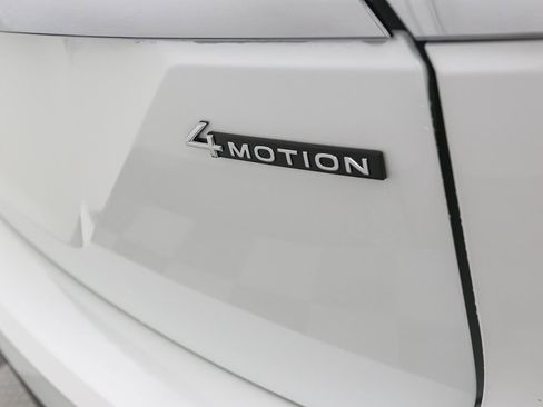 New 2026 Volkswagen Atlas SEL image 11