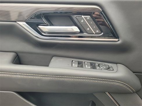 New 2026 GMC Yukon Elevation image 24