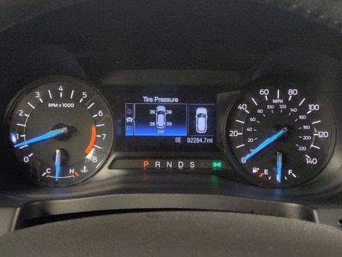 Used 2018 Ford Explorer XLT FWD image 23