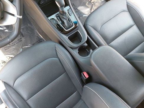 Used 2019 Hyundai Ioniq Limited FWD image 28