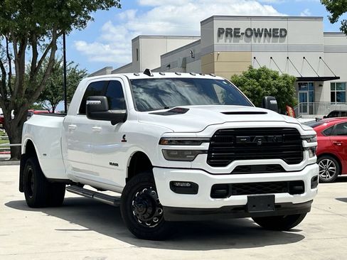 Used 2025 RAM 3500 Laramie w/ Night Edition AWD/4WD image 2