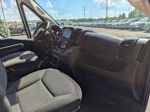 Used 2025 RAM ProMaster 2500 w/ U-Haul Equipment Group FWD image 13