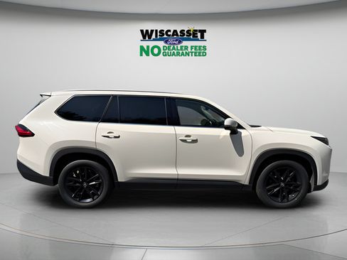 Used 2024 Toyota Grand Highlander AWD image 6