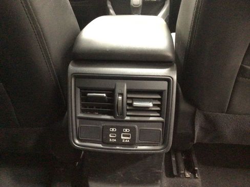 Used 2025 Subaru Forester Premium AWD/4WD image 26