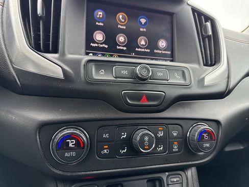 Used 2021 GMC Terrain SLE w/ Driver Convenience Package image 17