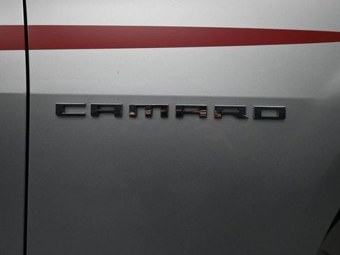 Used 2010 Chevrolet Camaro SS image 6