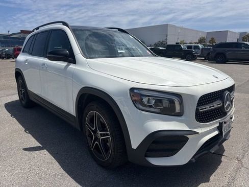 Used 2023 Mercedes-Benz GLB 250 image 3
