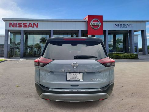 Used 2023 Nissan Rogue SL w/ SL Premium Package AWD/4WD image 3
