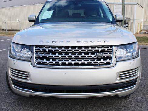 Used 2014 Land Rover Range Rover HSE image 11