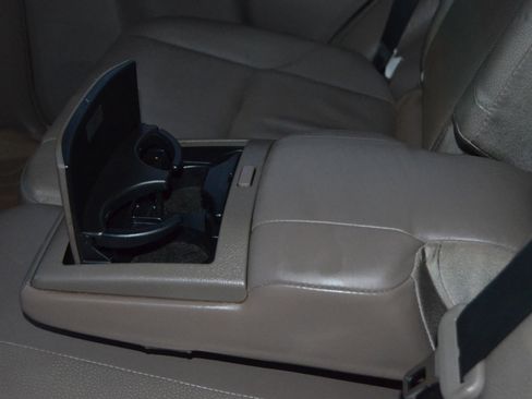 Used 2015 Lexus GX 460 w/ Premium Package image 15
