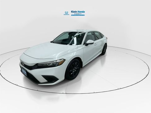 Used 2024 Honda Civic LX image 6