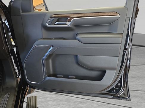 Used 2023 GMC Sierra 1500 Elevation image 15