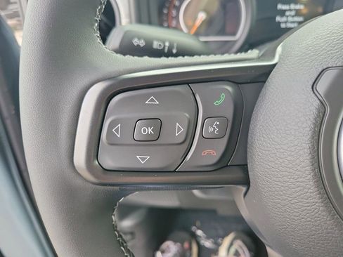 New 2025 Jeep Gladiator Sport AWD/4WD image 11