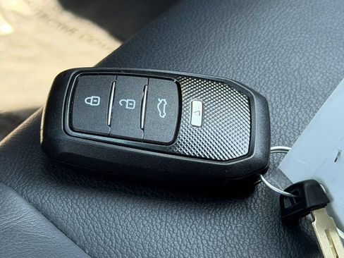 Used 2025 Toyota Corolla XSE FWD image 34