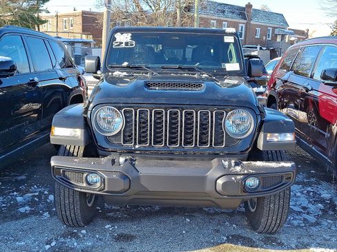 New 2026 Jeep Gladiator Sport image 2