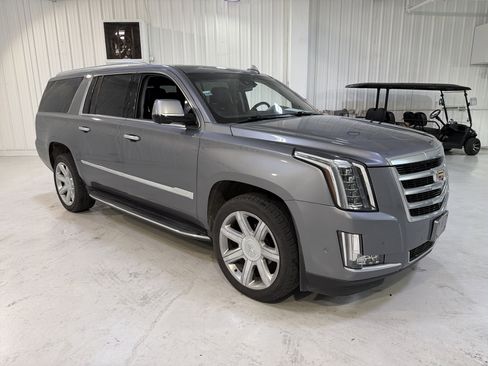 Used 2020 Cadillac Escalade ESV Luxury image 7