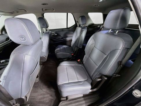 Used 2019 Chevrolet Traverse LT w/ LT Premium Package AWD/4WD image 25