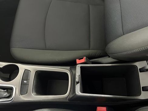 Used 2017 Chevrolet Cruze LT w/ Convenience Package image 20