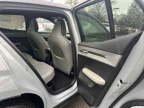 New 2026 Volvo EX30 Plus image 13