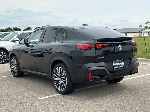 New 2026 BMW X2 xDrive28i w/ Technology Package AWD/4WD image 6