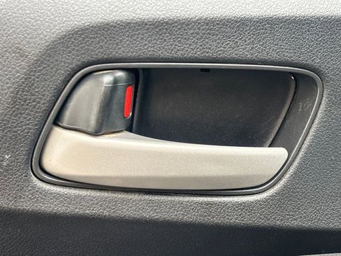 Used 2016 Honda CR-V SE image 8