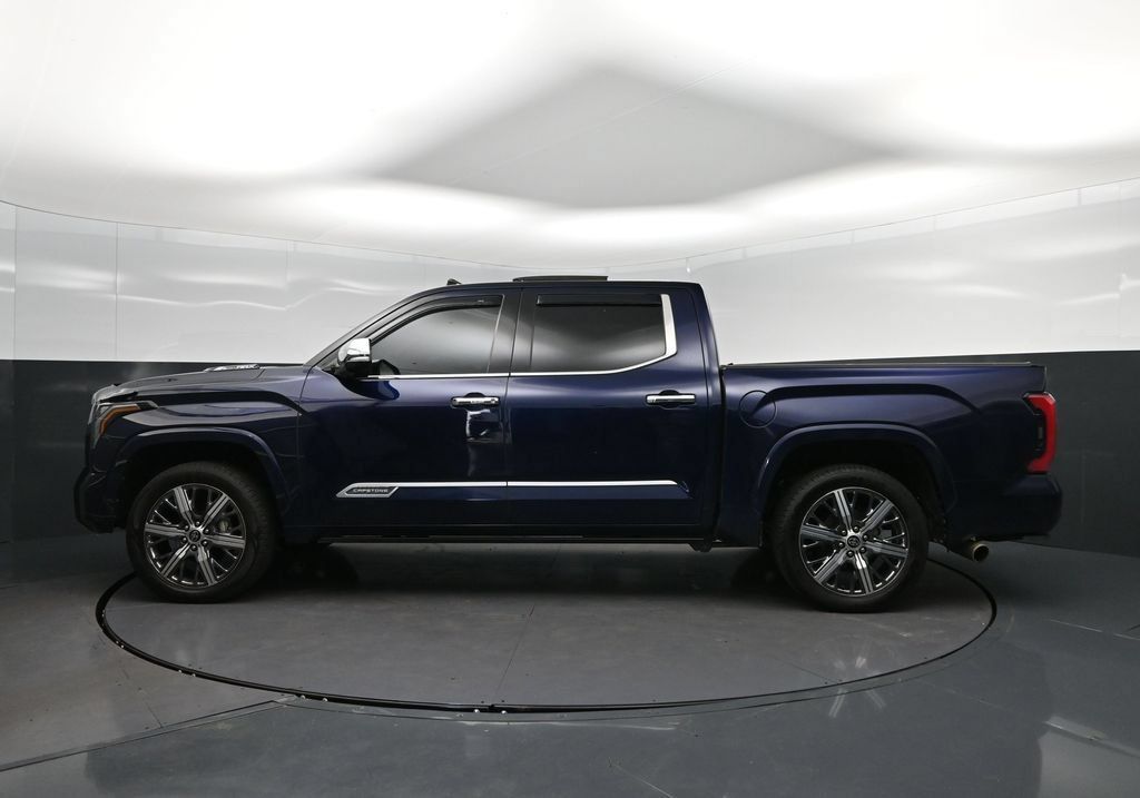 Used 2022 Toyota Tundra Capstone AWD/4WD image 4